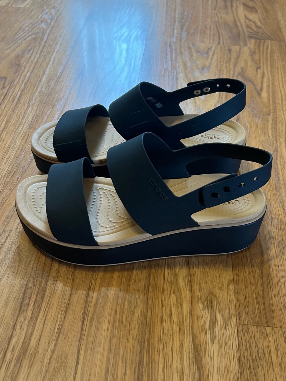 Crocs Platform Sandals Black and Beige size 7